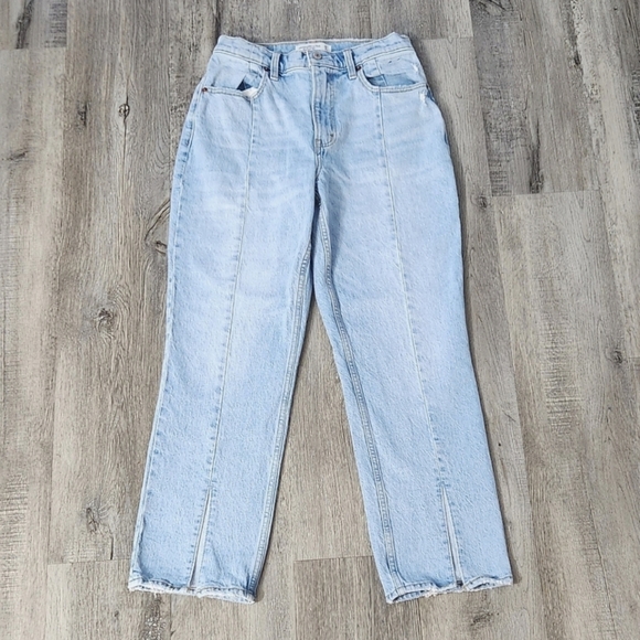 Abercrombie & Fitch The 90s Straight Ultra High Rise Jeans - Picture 5 of 13
